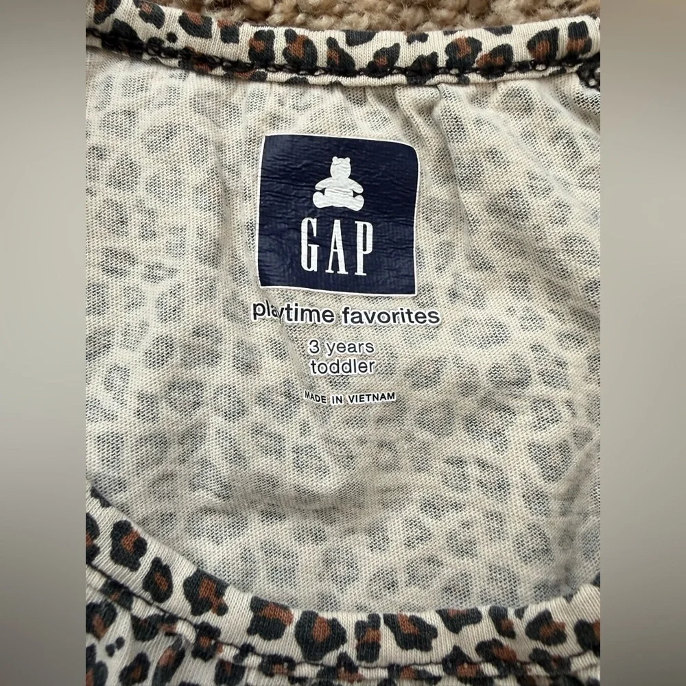 babyGap Girls Leopard Print Long Sleeve Top | Size 3T